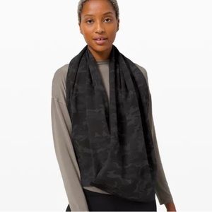 Lululemon Vinyasa Scarf in Cotton